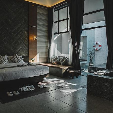 Arun Dara Villa Chiang Mai Esterno foto
